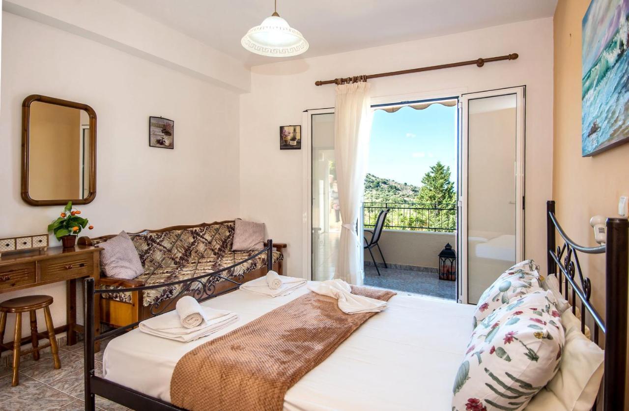 Aristotelis Apartments Razata Exterior photo