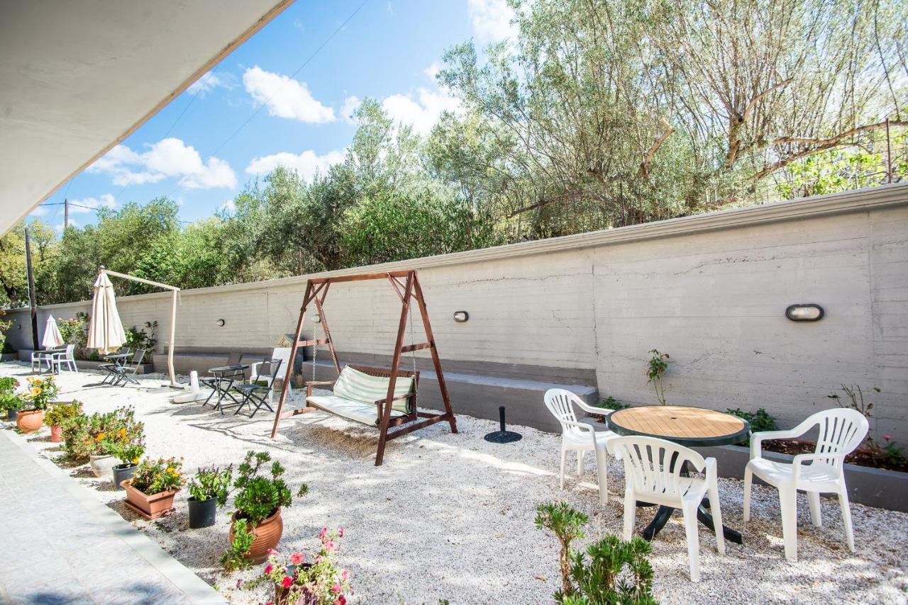Aristotelis Apartments Razata Exterior photo