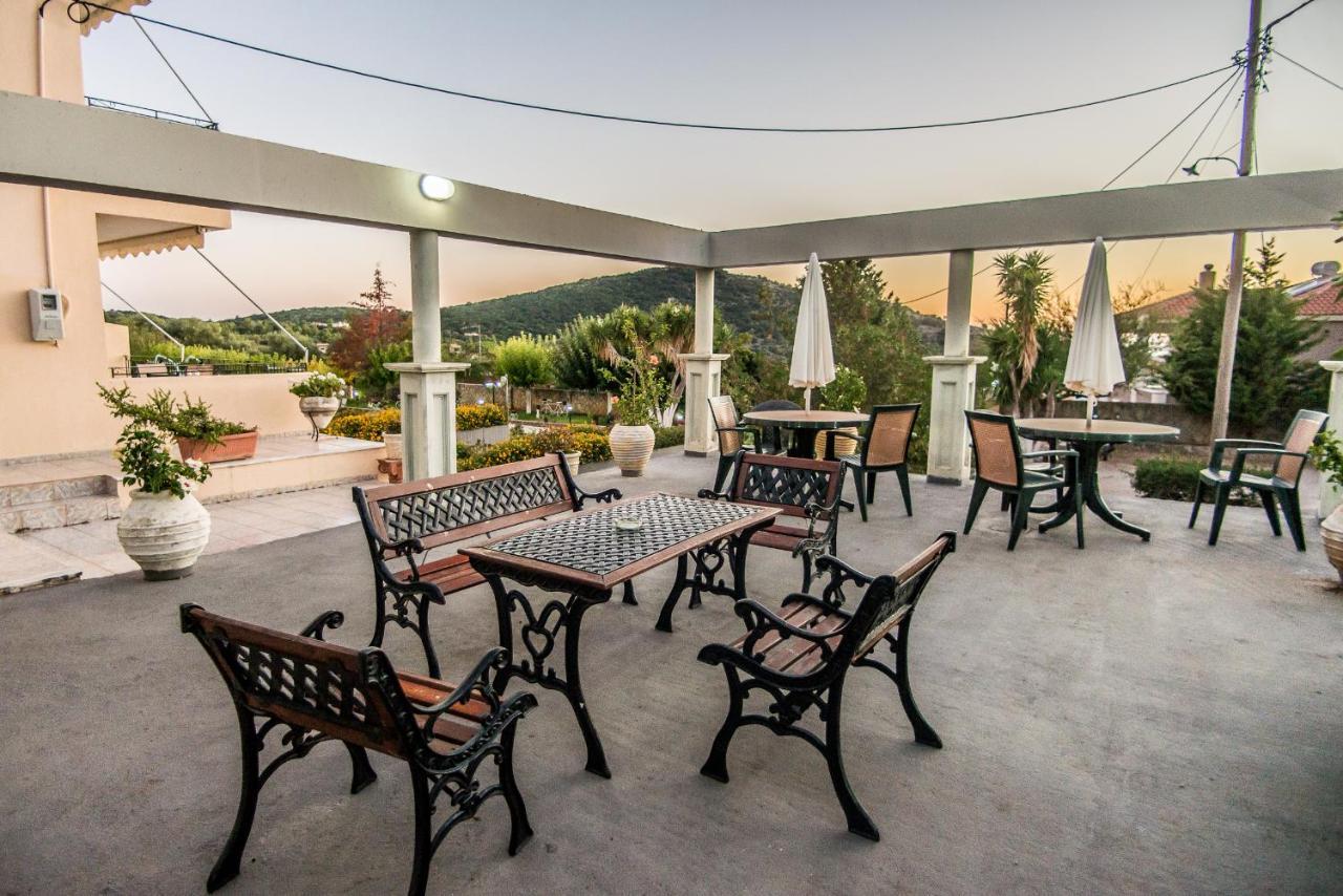 Aristotelis Apartments Razata Exterior photo